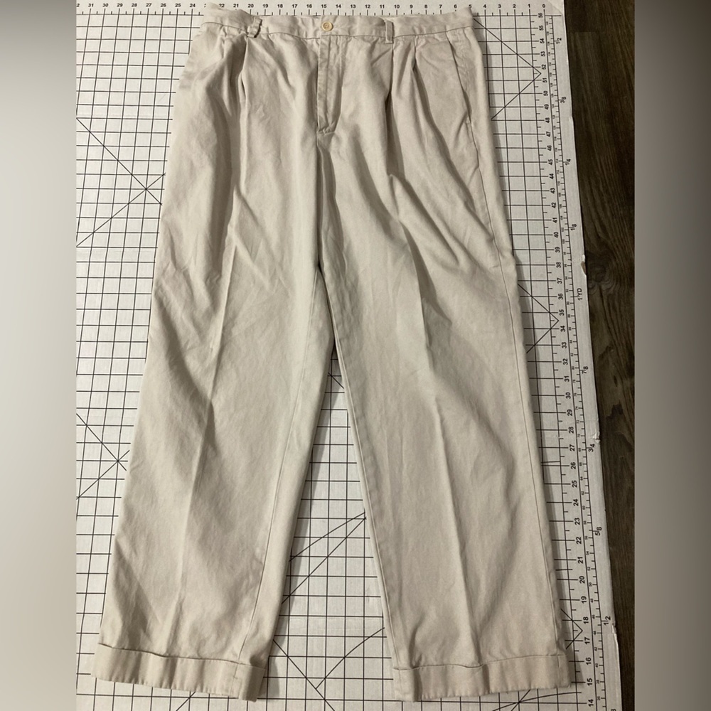 Banana Republic Men’s Size 36/30 Cream Smithfield Chino Pants